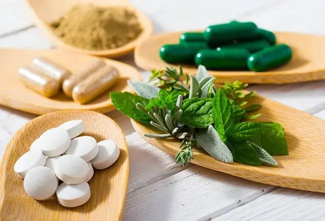 Berberine Comprehensive Guide: Benefits, Dosage, Safety & Where to Buy 2 Berberine Hydrochloride Benefits Zhonghong Extract Ingredient Aiherba